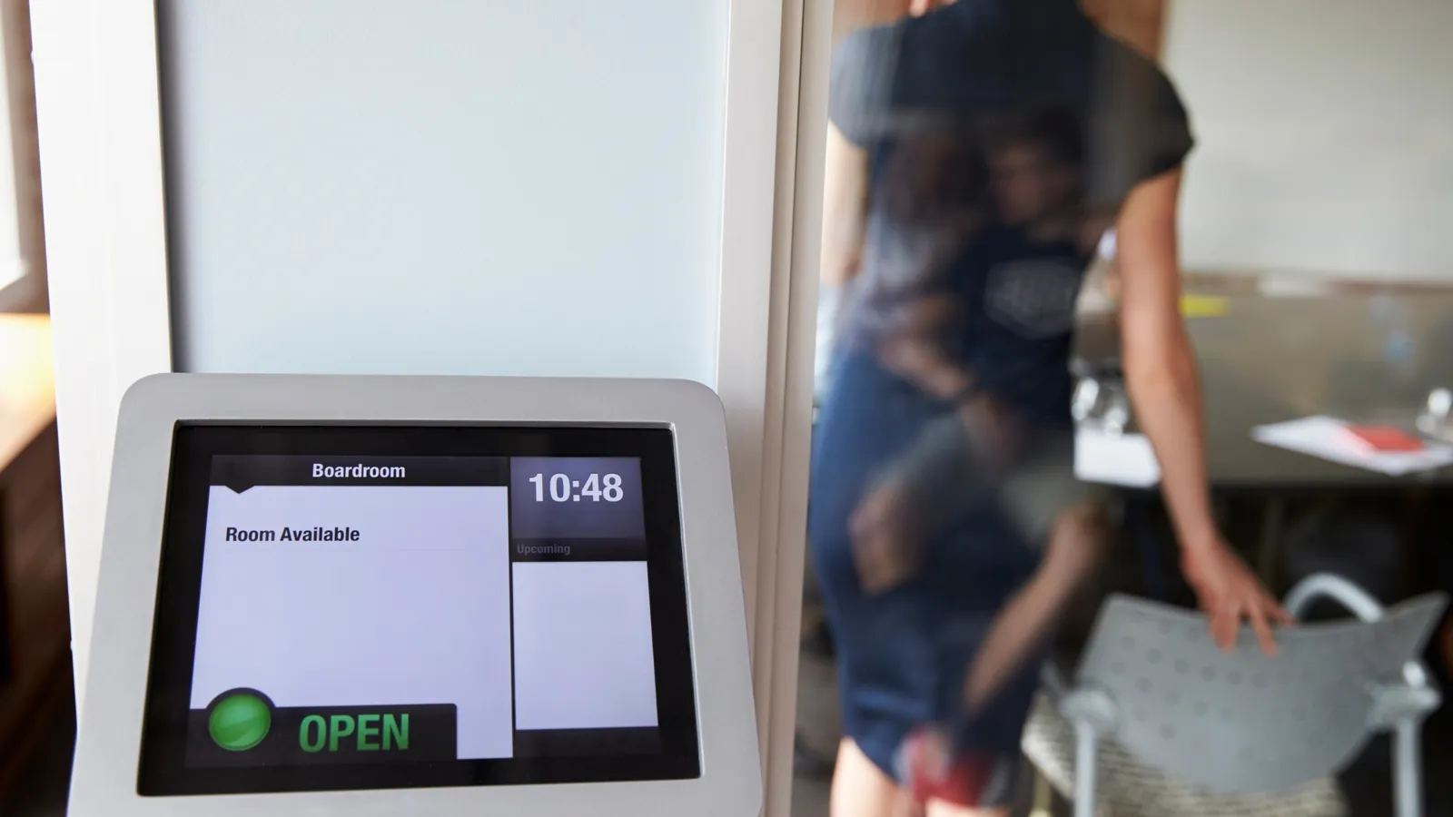 Illustration for the article “Buying guide: meeting room booking software”