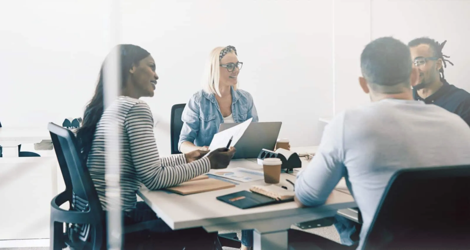 Illustration for the article “Key figures on meetings in France”