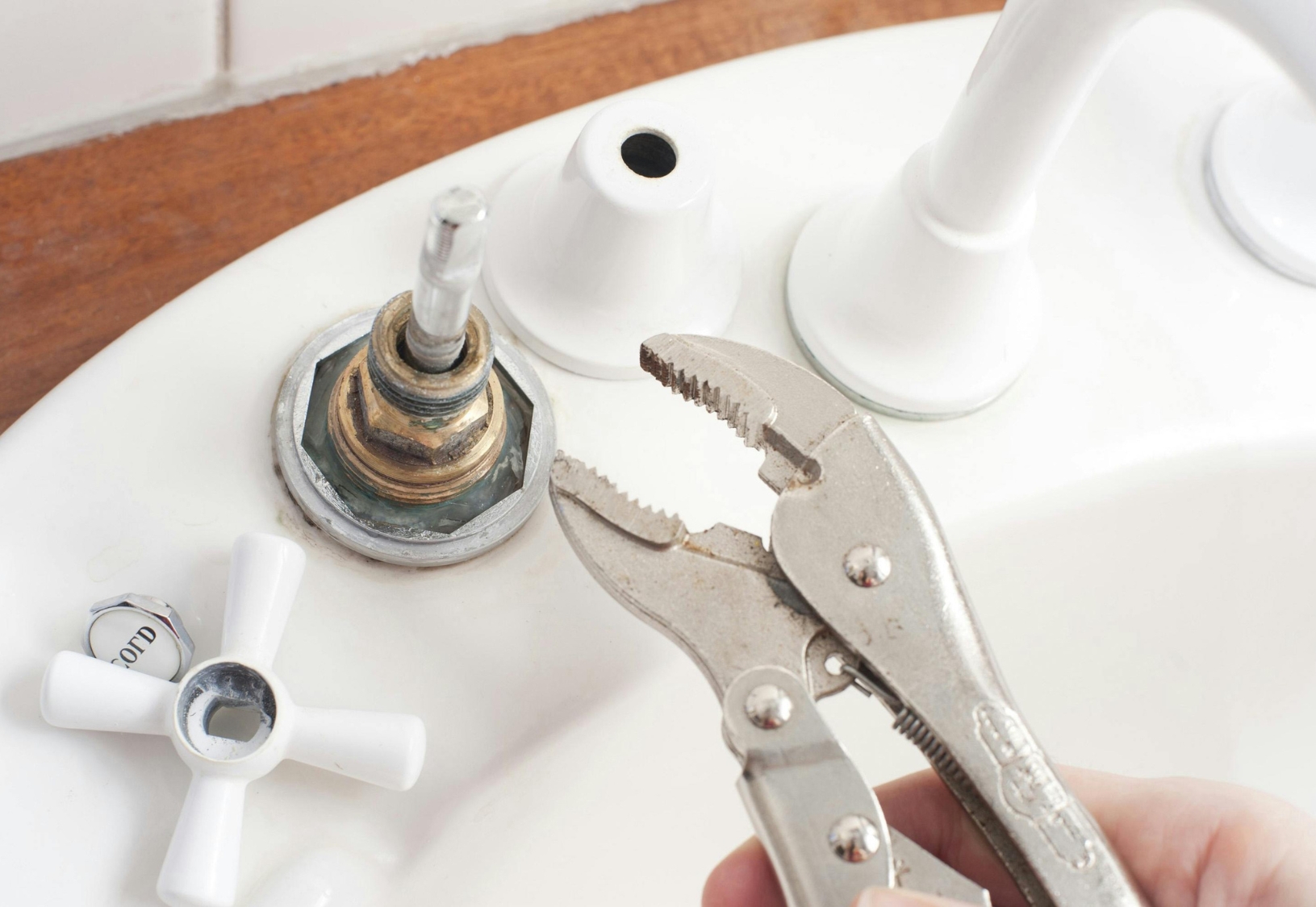 Repair of a damaged tap in a company's premises